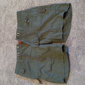 UnionBay Green Cargo Shorts  Size 11